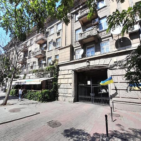 Apartment On Hretska 26/28 Odesa Exterior photo